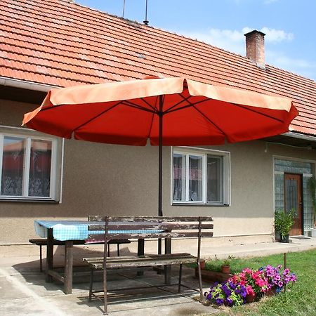 Ferienwohnung Vejminek U Drahusky Mcely Exterior foto